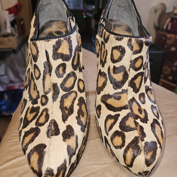 Sam Edelman Ria Leather Leopard Print Calf hair platform stiletto ankle booties - Picture 4 of 7